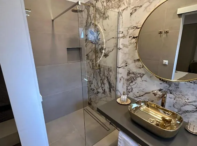 דירה & Iris זאדאר