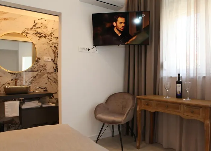 Апартаменты & Iris *