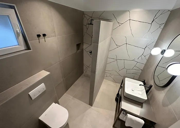 Διαμέρισμα & Iris